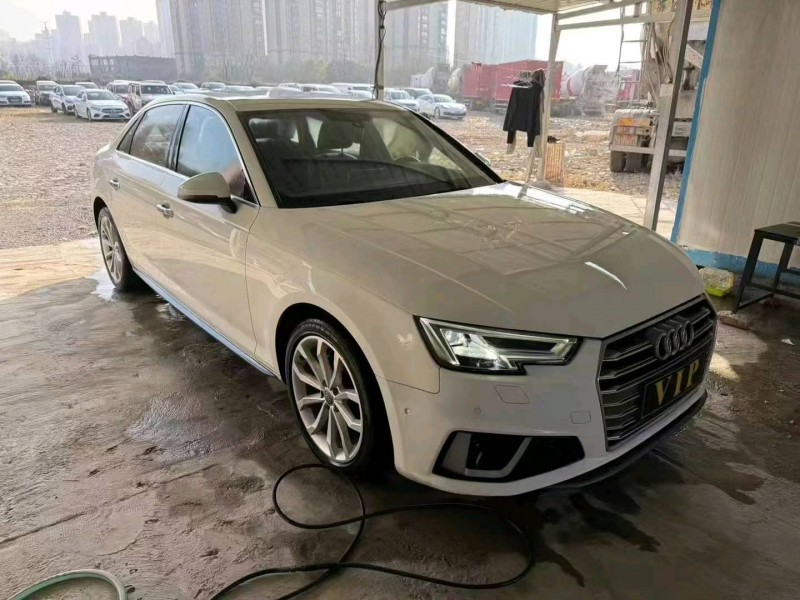 武汉22年奥迪A4L3
