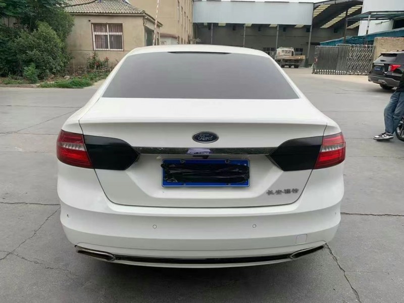 徐州16年福特金牛座9