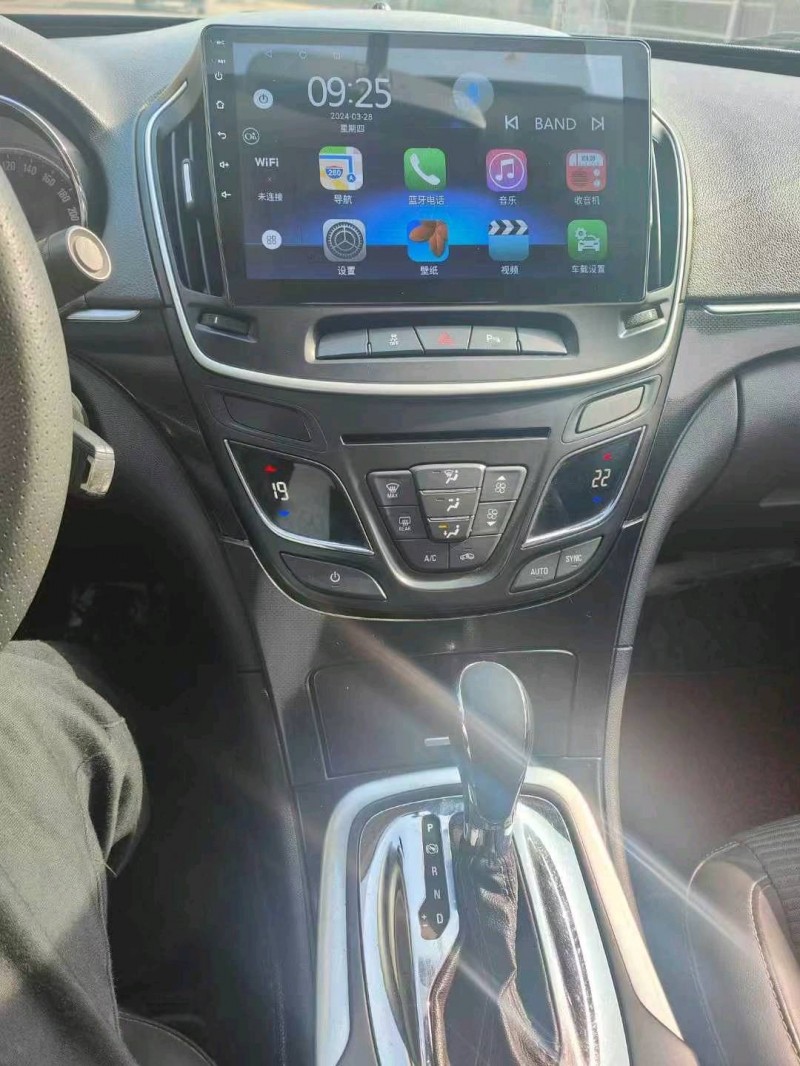 武汉15年别克君威5