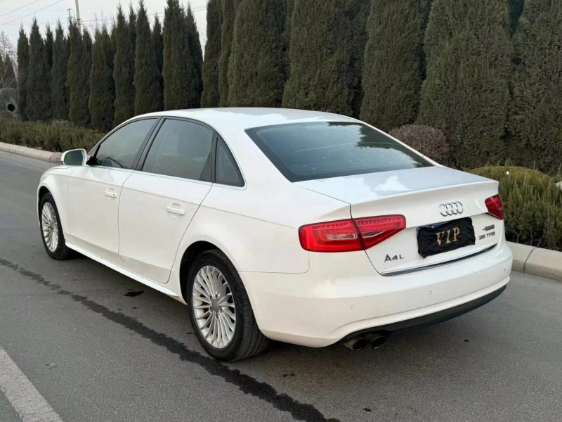 济宁14年奥迪A4L2