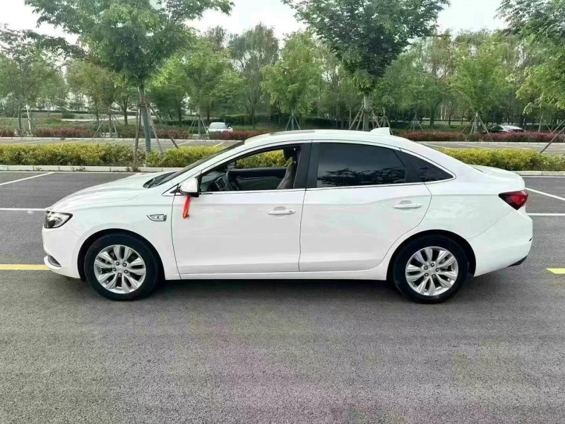 徐州20年别克英朗3