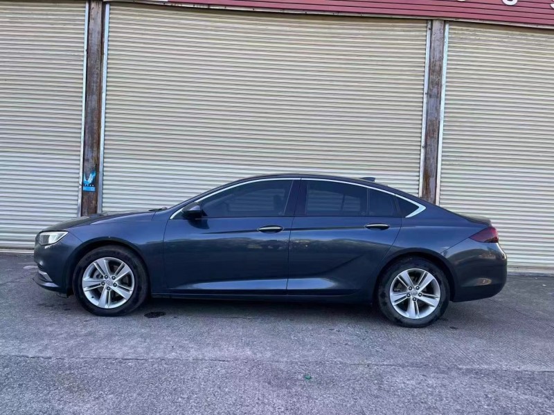 佛山20年别克君威8