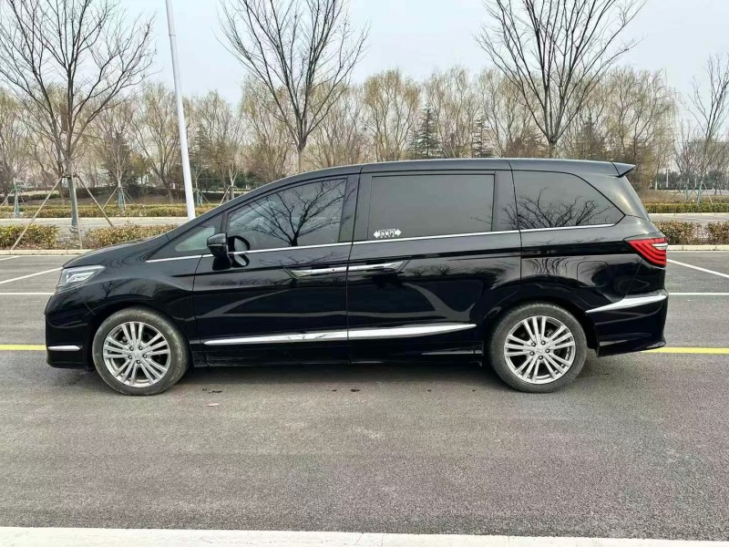 徐州19年本田艾力绅3