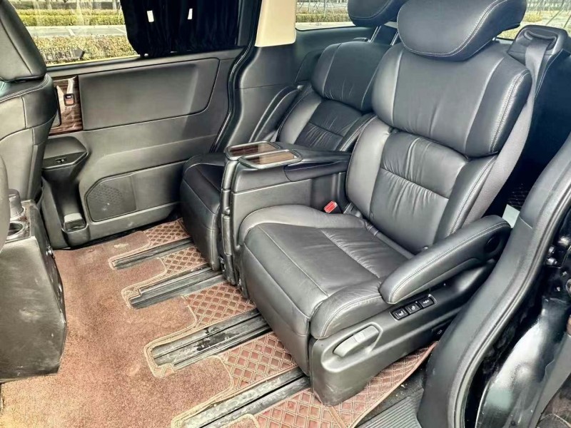 徐州19年本田艾力绅4