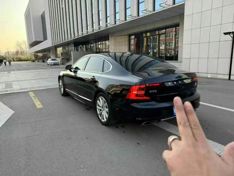 泰安19年沃爾沃S904