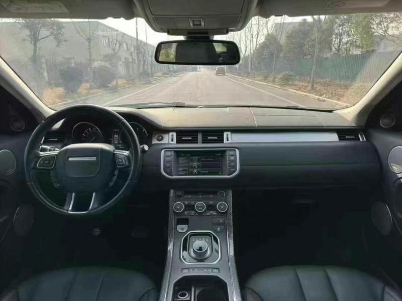 盐城16年路虎极光4