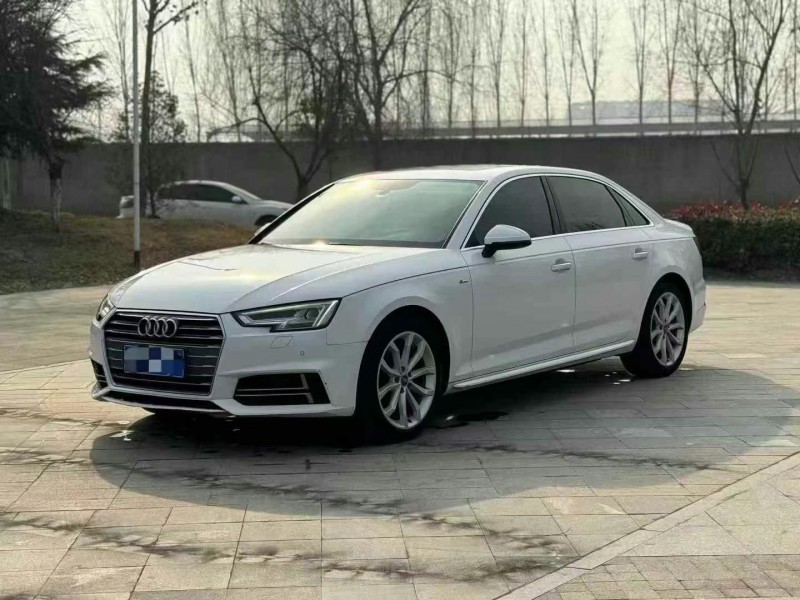 济宁18年奥迪A4L3