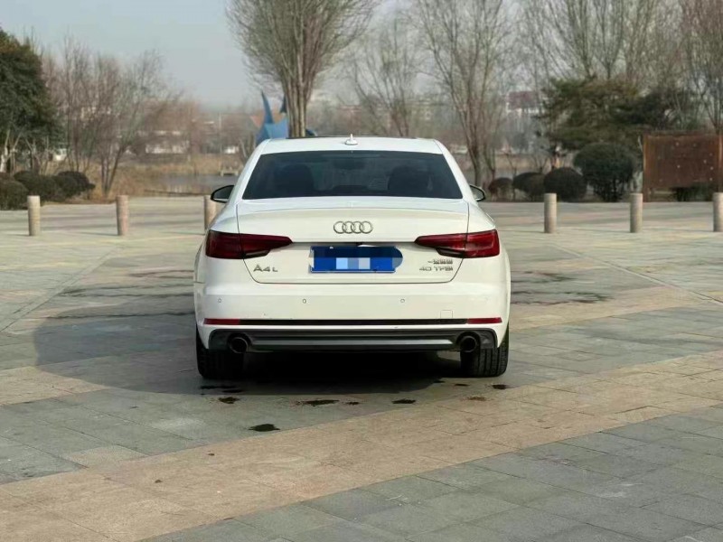 济宁18年奥迪A4L9