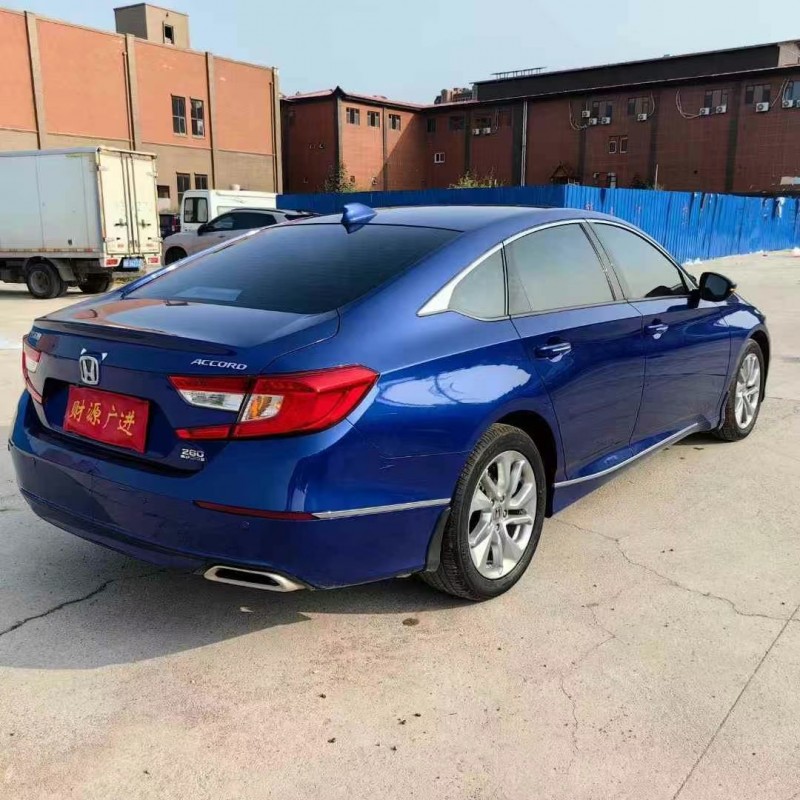 青岛20年本田雅阁6