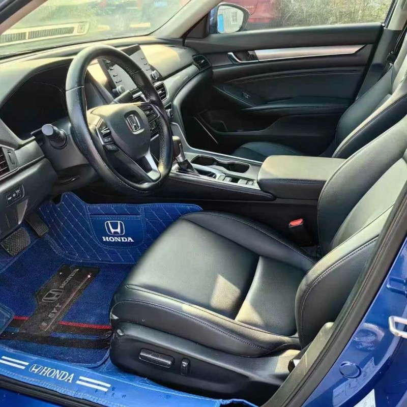 青岛20年本田雅阁8