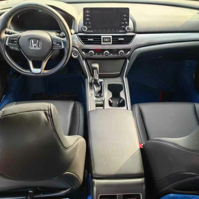 青岛20年本田雅阁9