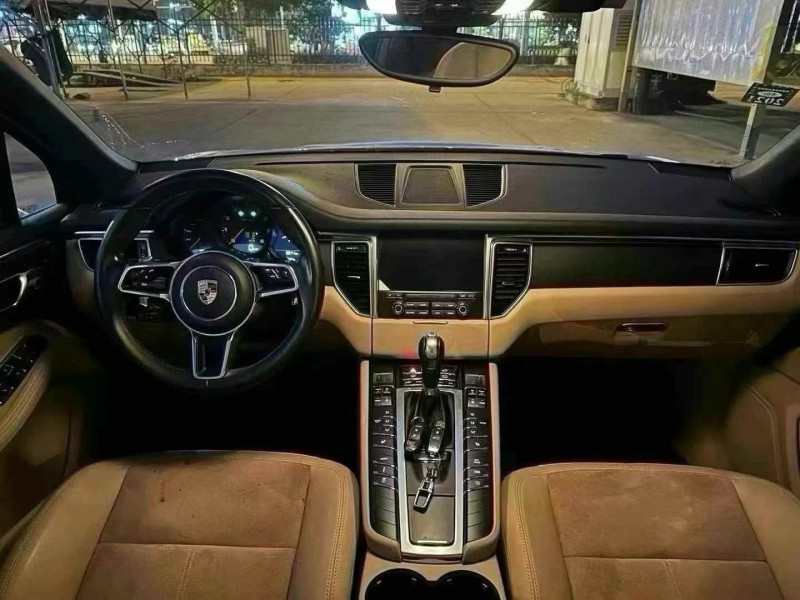 武汉17年保时捷Macan8
