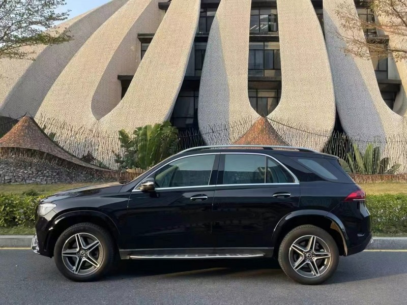 广州21年奔驰GLE8