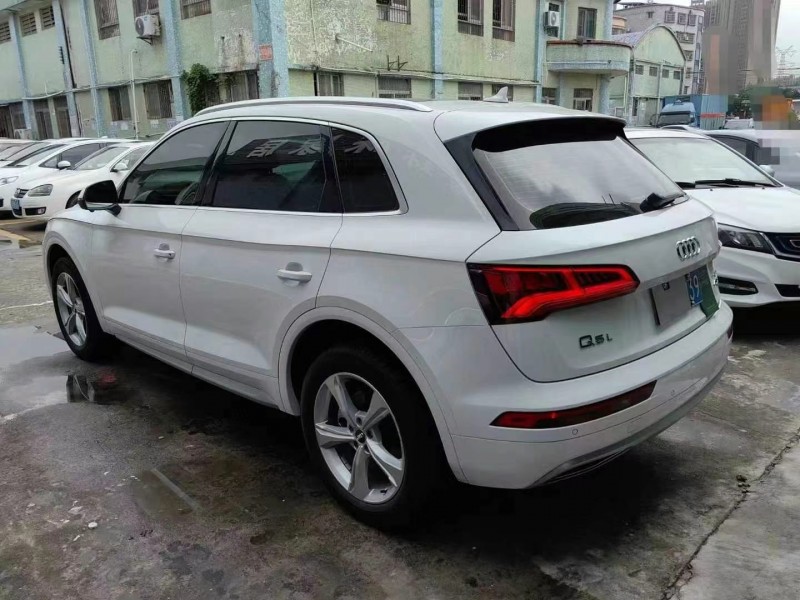 广州20年奥迪Q57