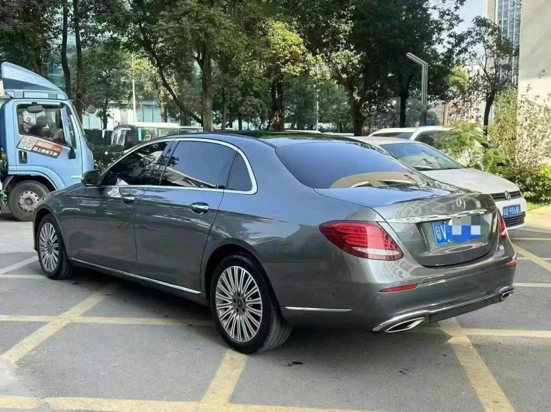 广州20年奔驰E7