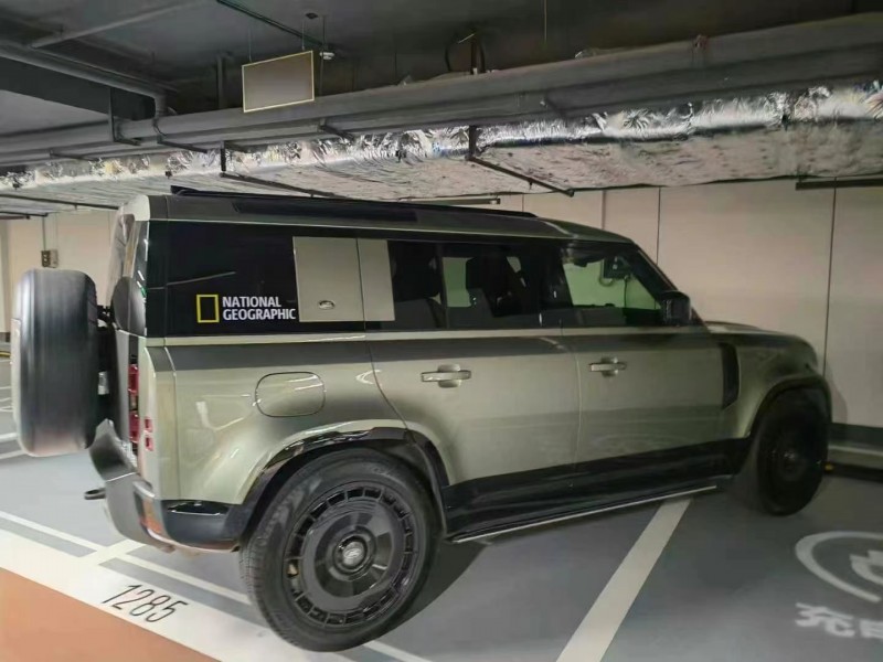 广州22年路虎卫士5