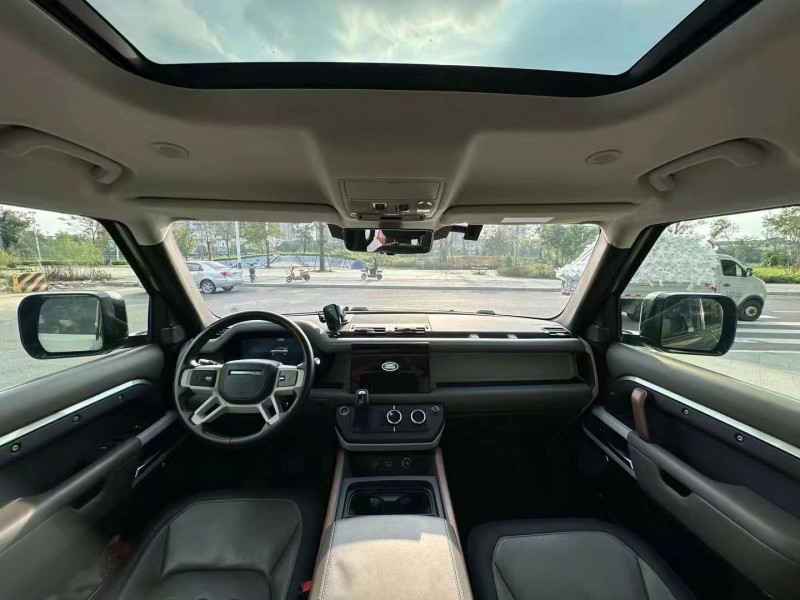 广州22年路虎卫士8