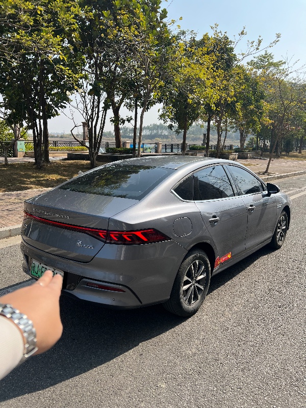 江門23年比亞迪秦4