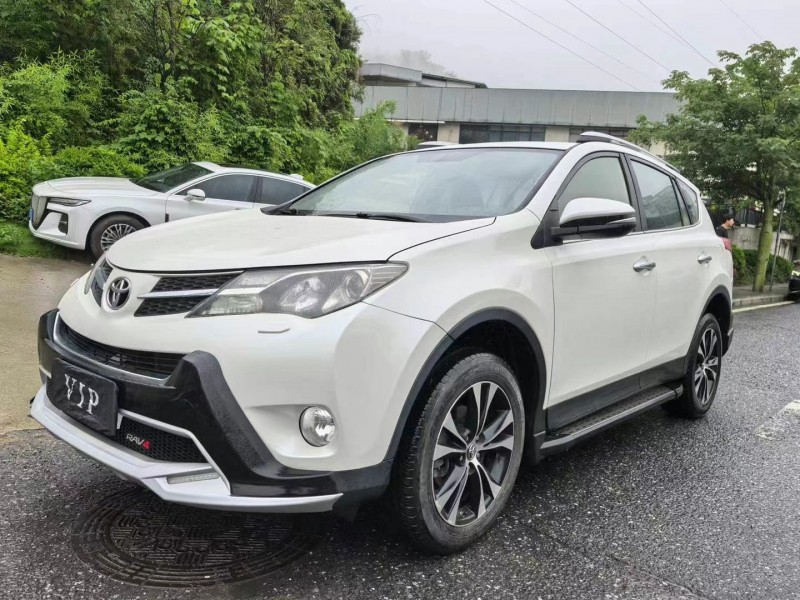 广州15年丰田RAV43