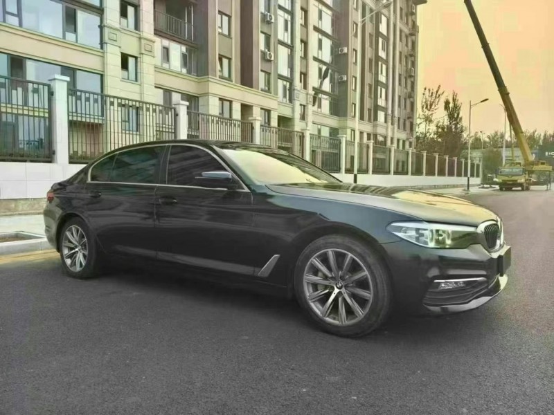 保定18年宝马5系3