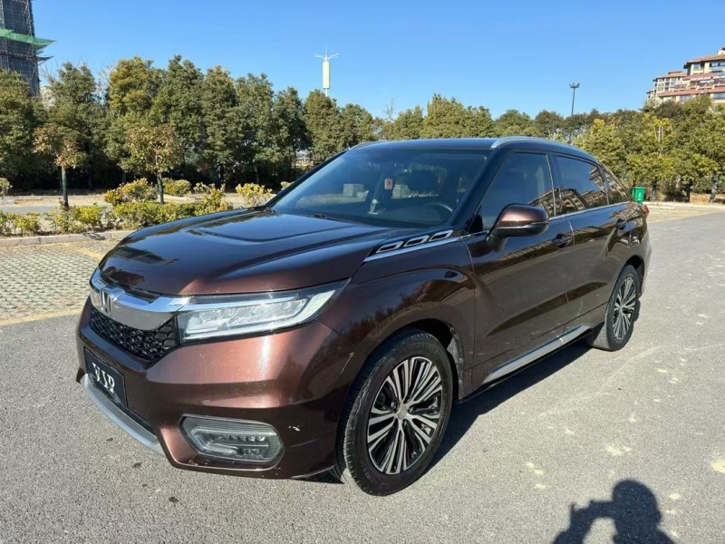 盐城19年本田冠道3