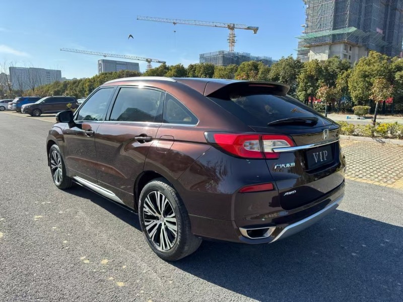 盐城19年本田冠道4