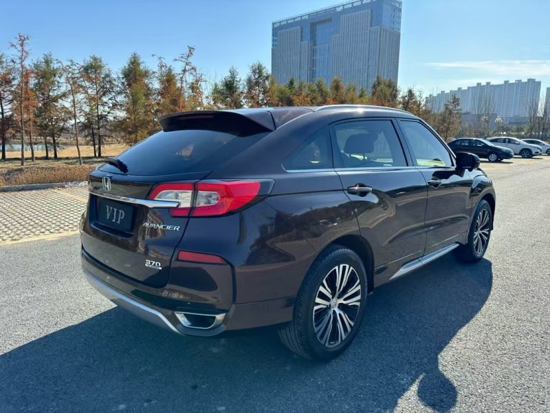 盐城19年本田冠道5