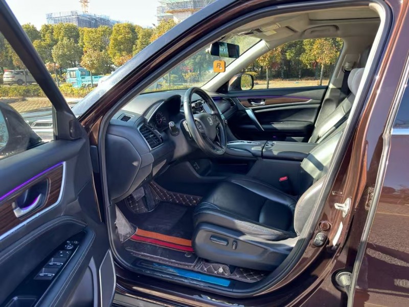 盐城19年本田冠道6