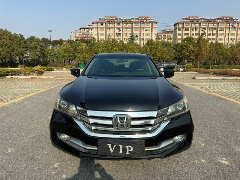 盐城15年本田雅阁1