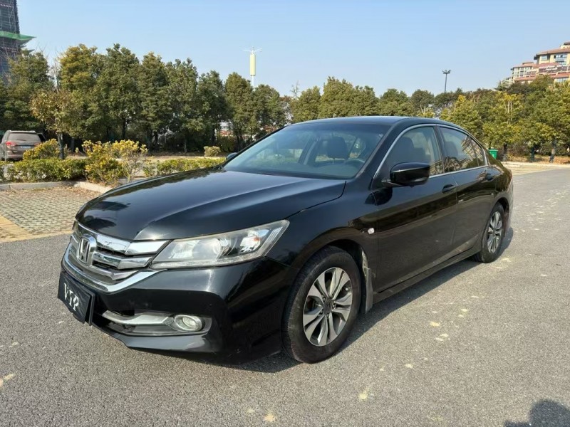 盐城15年本田雅阁3