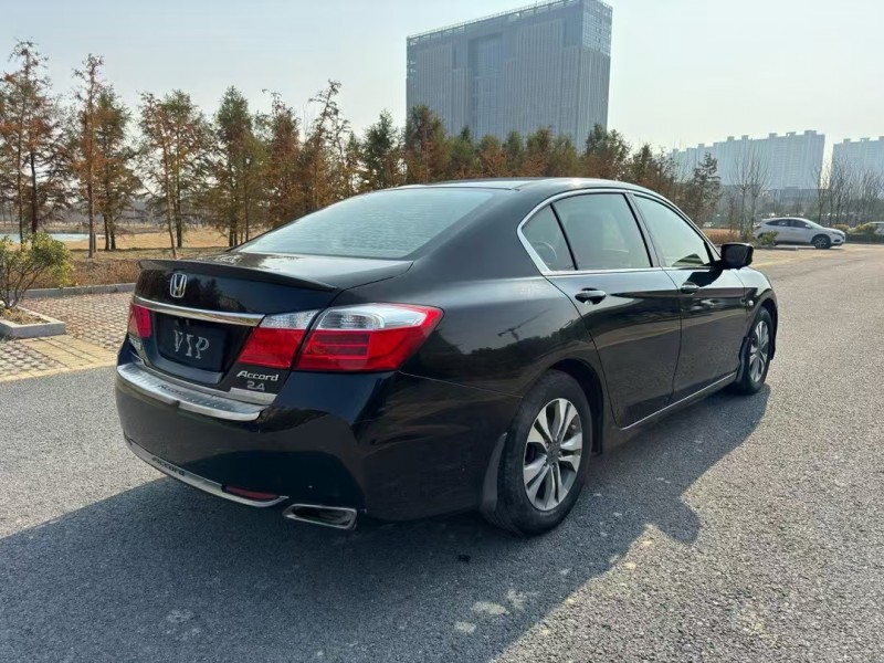 盐城15年本田雅阁5