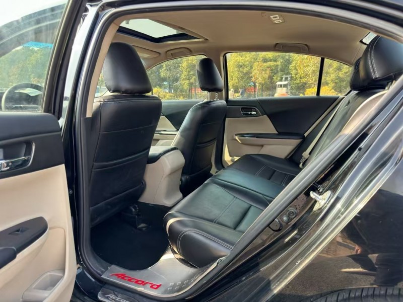 盐城15年本田雅阁7