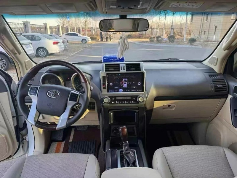 保定15年丰田普拉多4