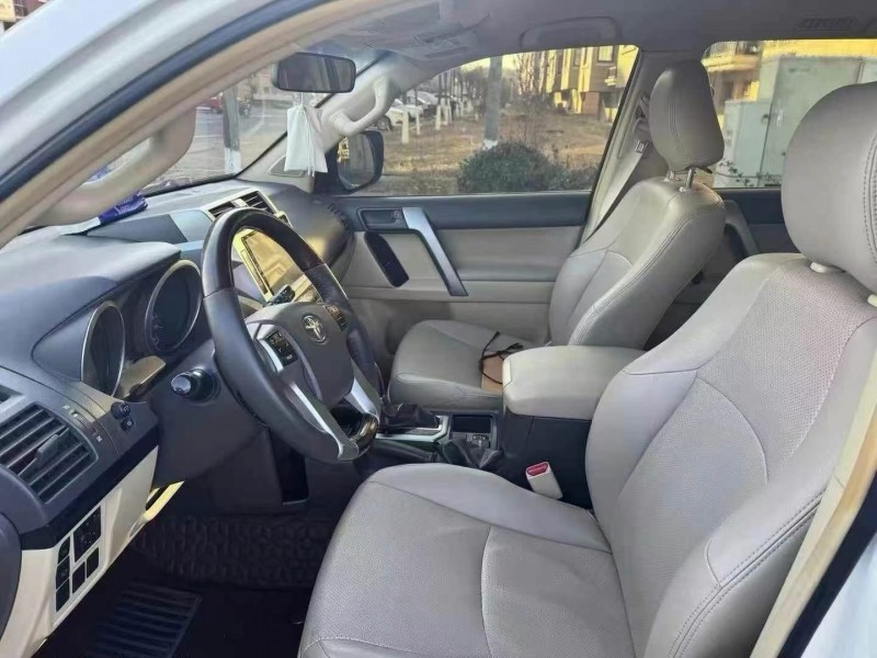 保定15年丰田普拉多5