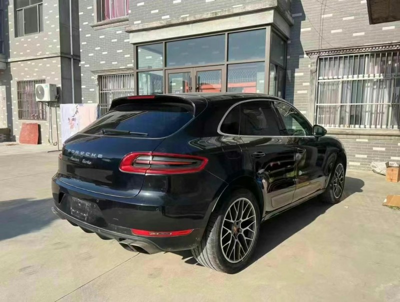 盐城14年保时捷Macan4