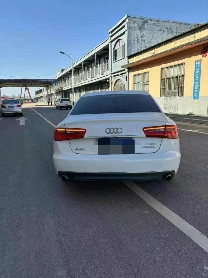 济宁16年奥迪A6L2