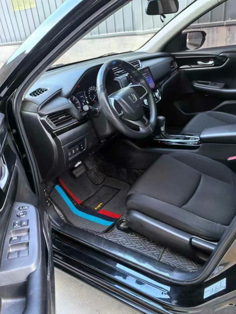 济宁22年本田凌派8