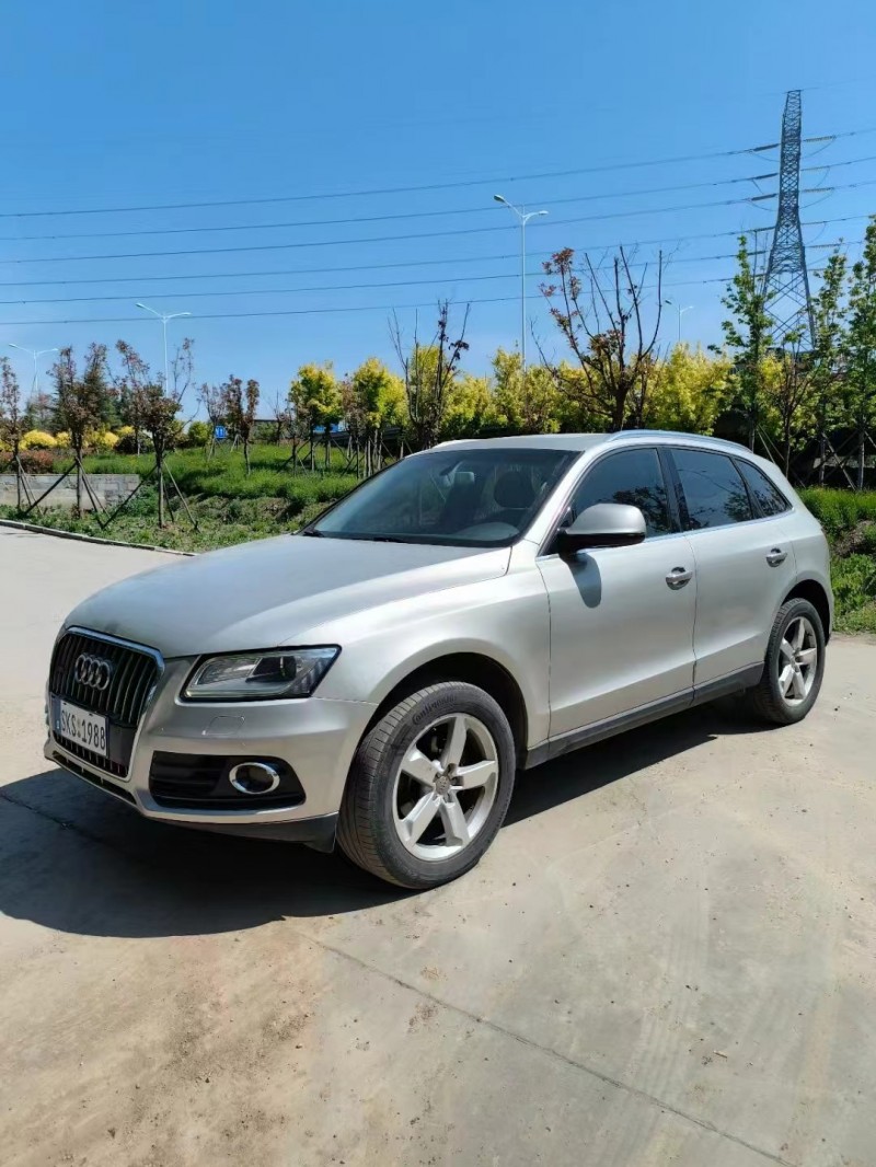 济宁16年奥迪Q53