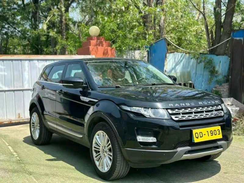 青岛14年路虎极光3