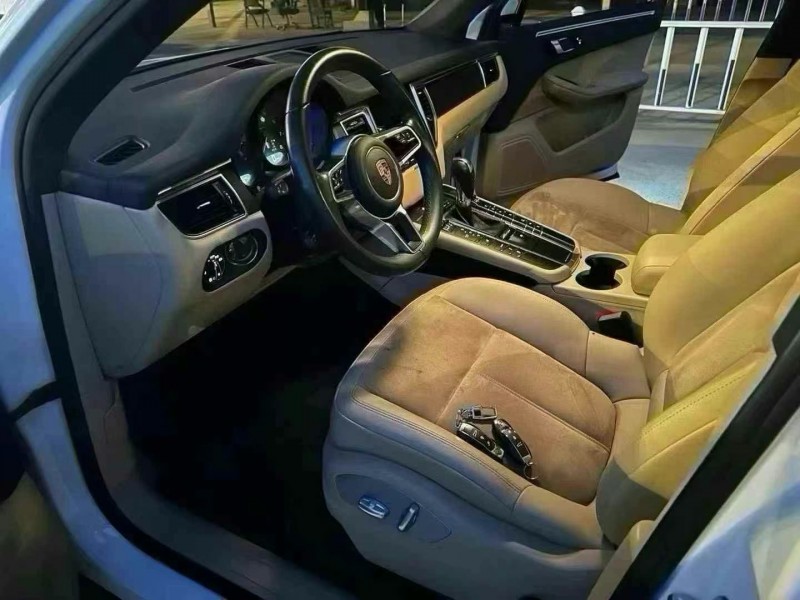 佛山17年保时捷Macan4