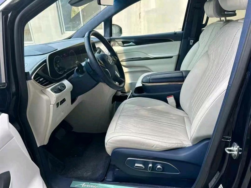 青岛21年别克GL84