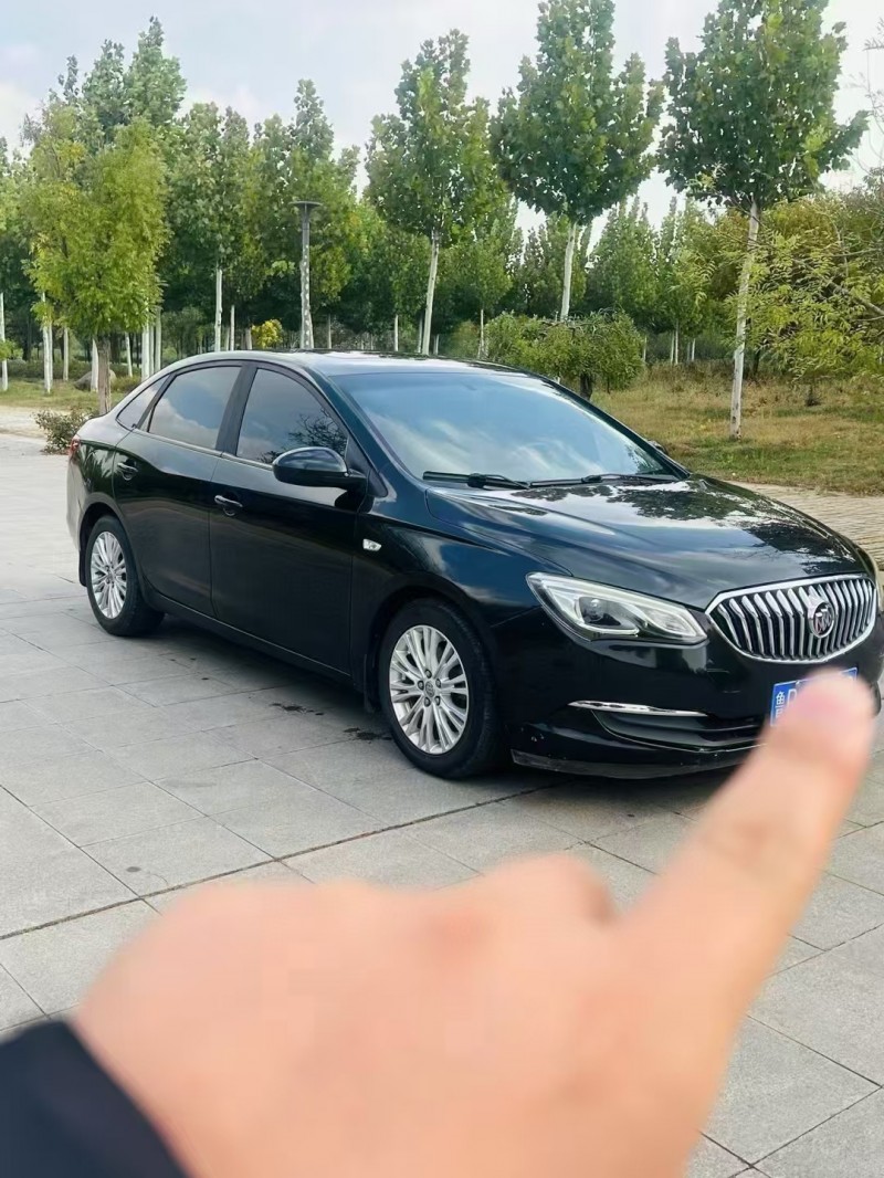 济宁16年别克英朗2