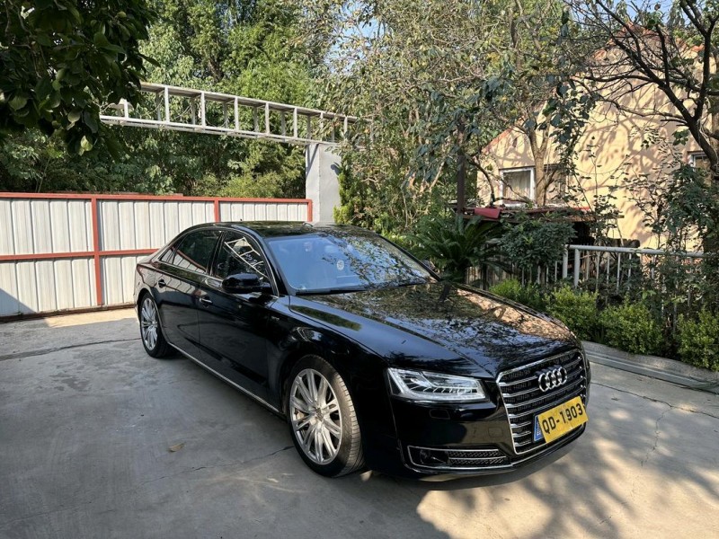 青岛11年奥迪A8L2