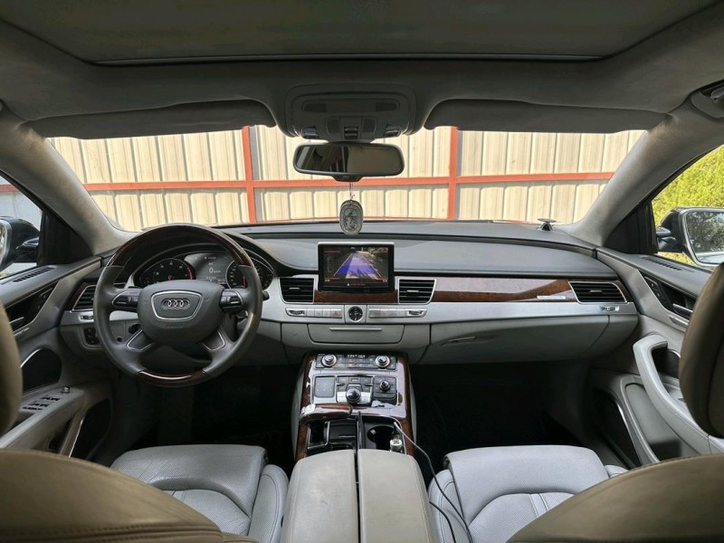 青岛11年奥迪A8L6