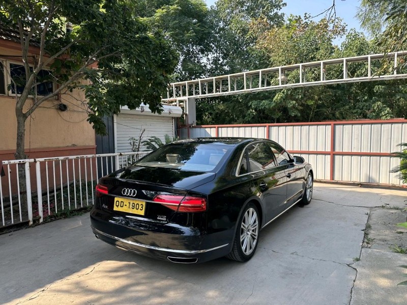 青岛11年奥迪A8L7