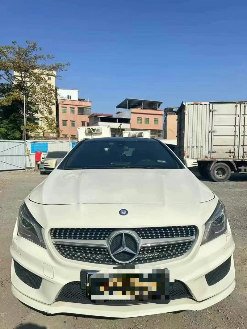 广州16年奔驰CLA1