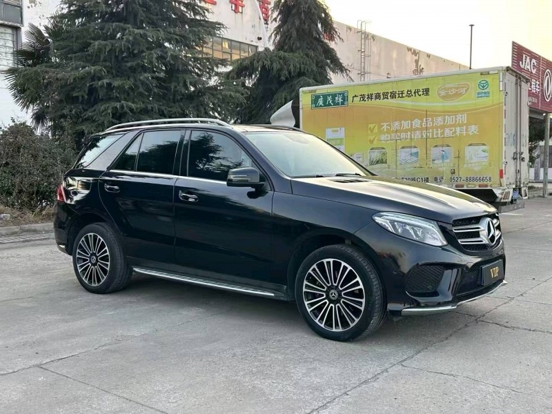 徐州17年奔驰GLE2