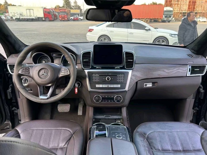 徐州17年奔驰GLE5