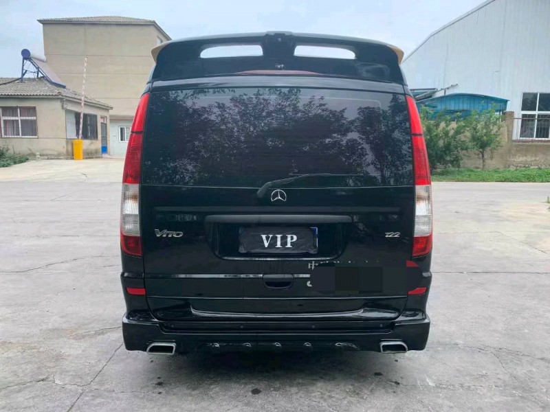 徐州17年奔驰威霆9