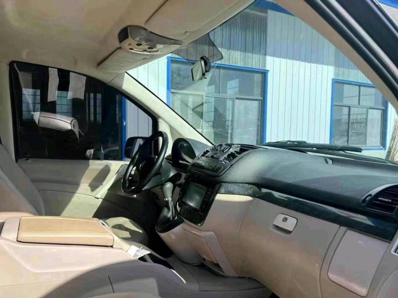 菏泽14年奔驰威霆4